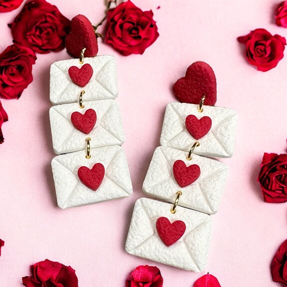 Valentine Earrings- 3 tier envelope's dangle earrings - Picture 3 of 4